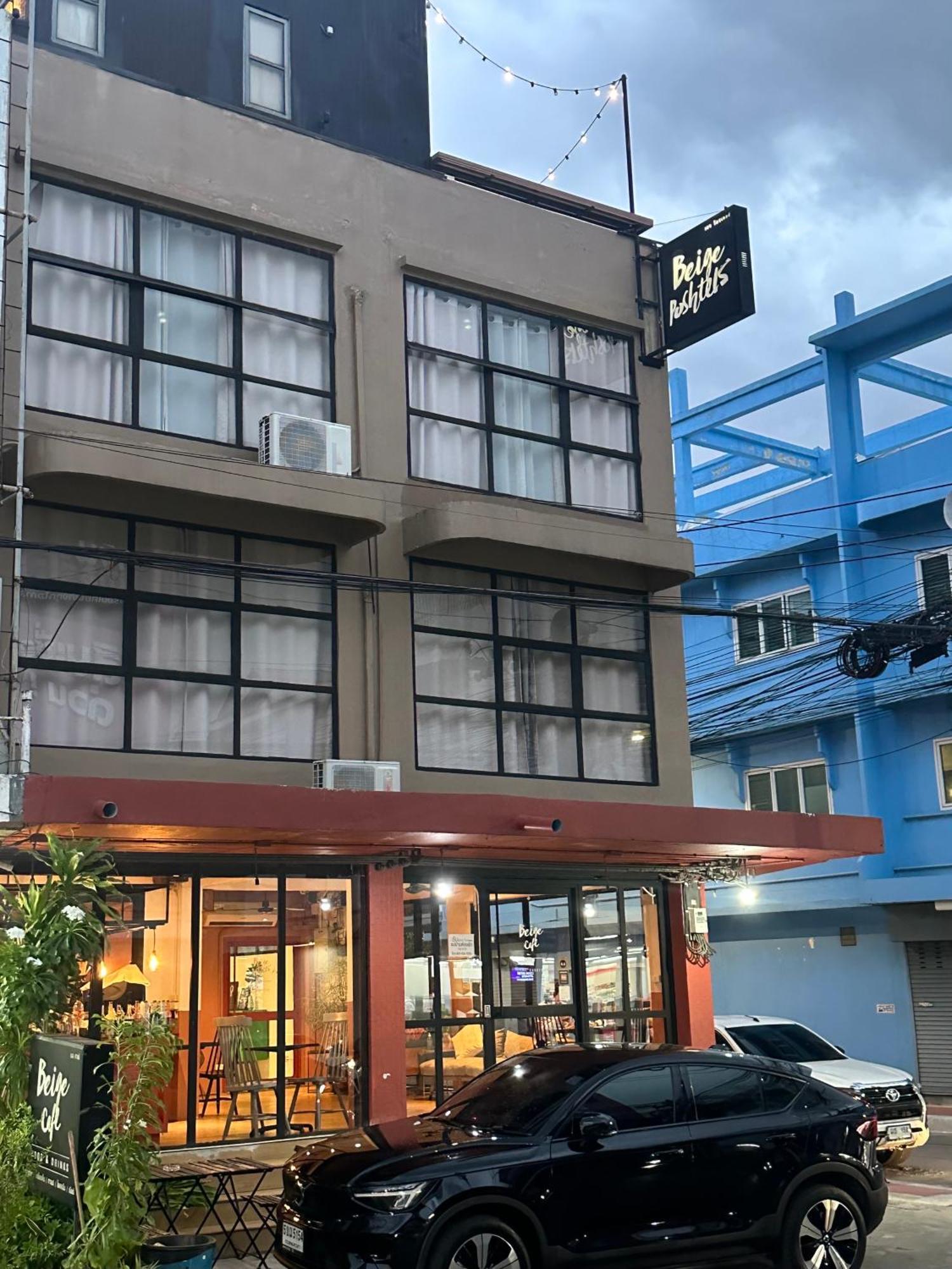 Beige Poshtels + Netflix छात्रावास Bangkok