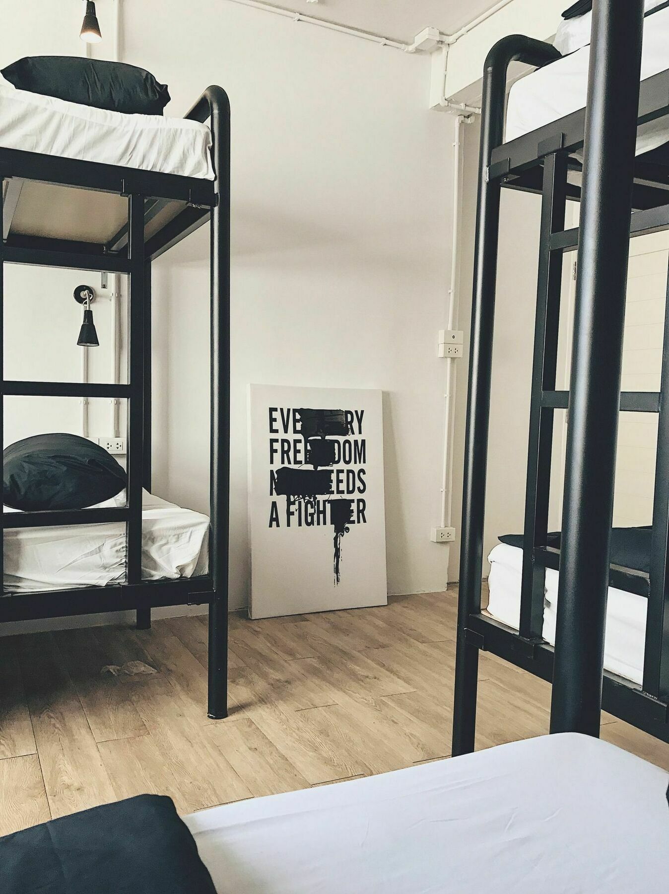 Beige Poshtels + Netflix छात्रावास Bangkok