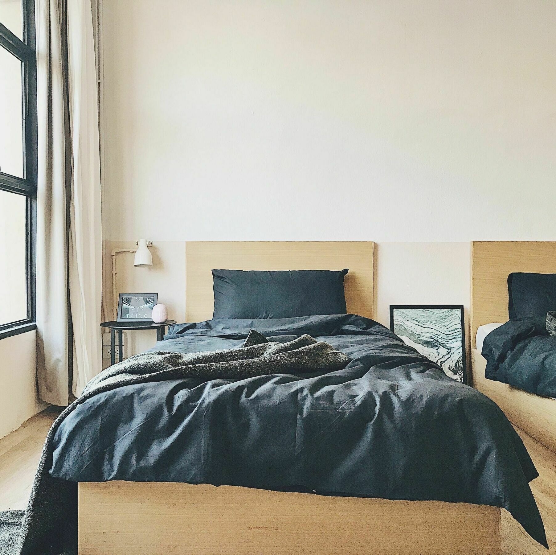 Beige Poshtels + Netflix छात्रावास *